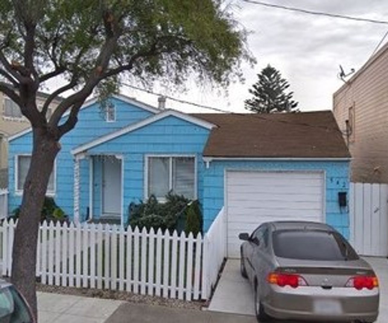 San Bruno Apartment: 940-942 Easton Avenue