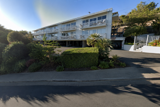 Prime Belmont Location !!!