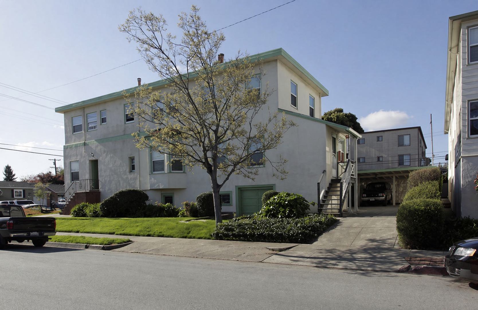 Burlingame Apartment: 1200 Carmelita Avenue