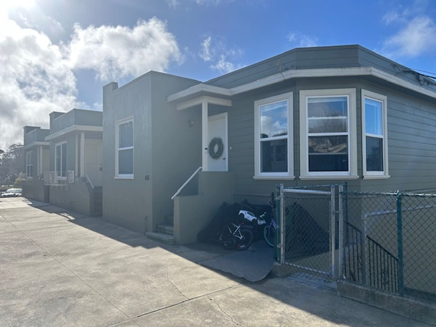 Colma Apartment: 412-414 & 416 E Street