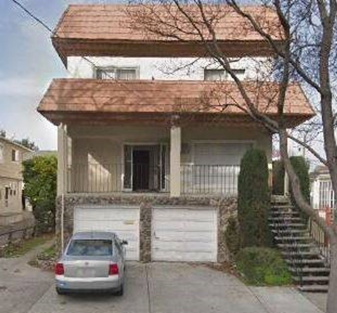 Burlingame Apartment: 1452 Bellevue Avenue