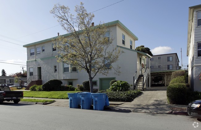 Burlingame Apartment: 1200 Carmelita Avenue