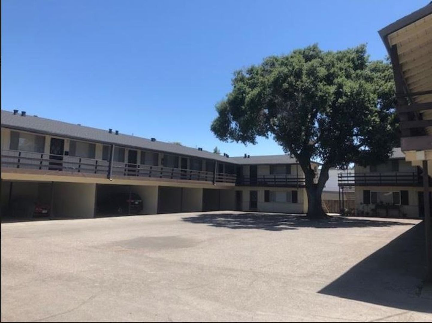 Menlo Park Apartment: 774 - 778 Coleman Avenue