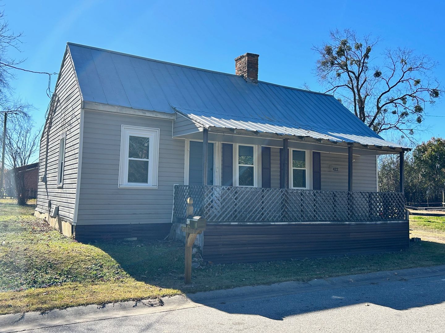 Fayetteville House: 422 Adam Street