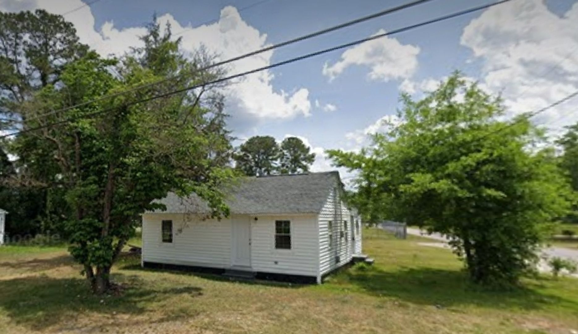 Lumberton House: 100 Prevatte St