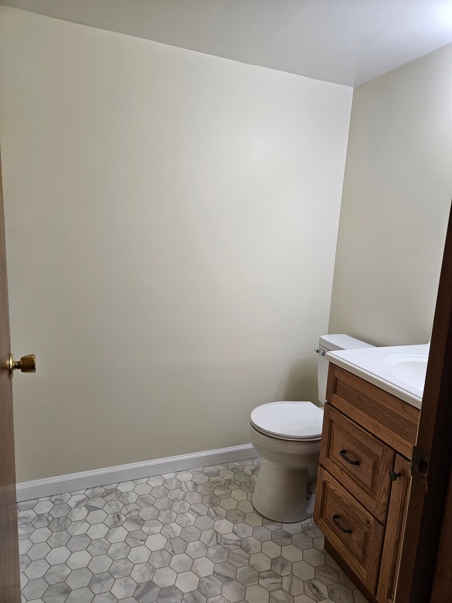 State College Apartment: 935 W Whitehall Rd