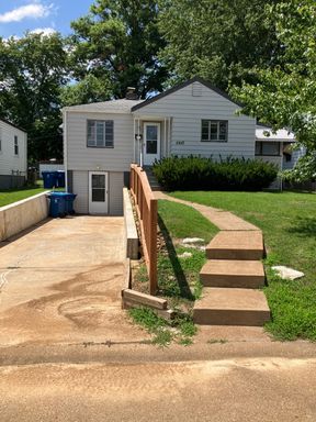 Welcome to 5657 Sunbury - Charming 2-Bedroom Home! – photo 1