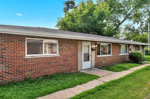Move-in Special: 2 Bedroom Duplex in Pattonville School District