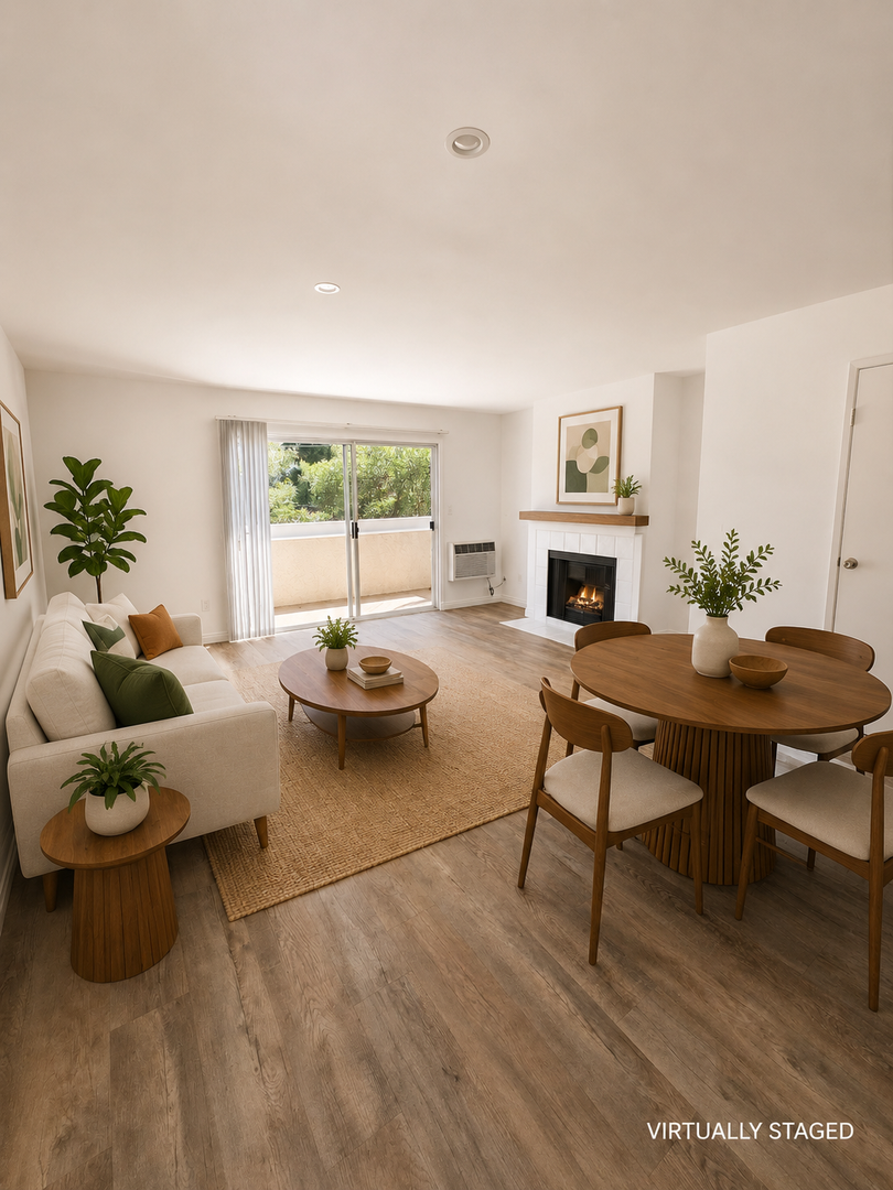 Los Angeles Apartment: 4424 South Centinela