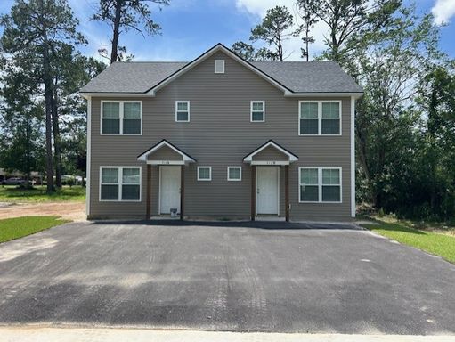 Brand New 2 story duplex *HALF OFF FIRST MONTHS RENT* – photo 1