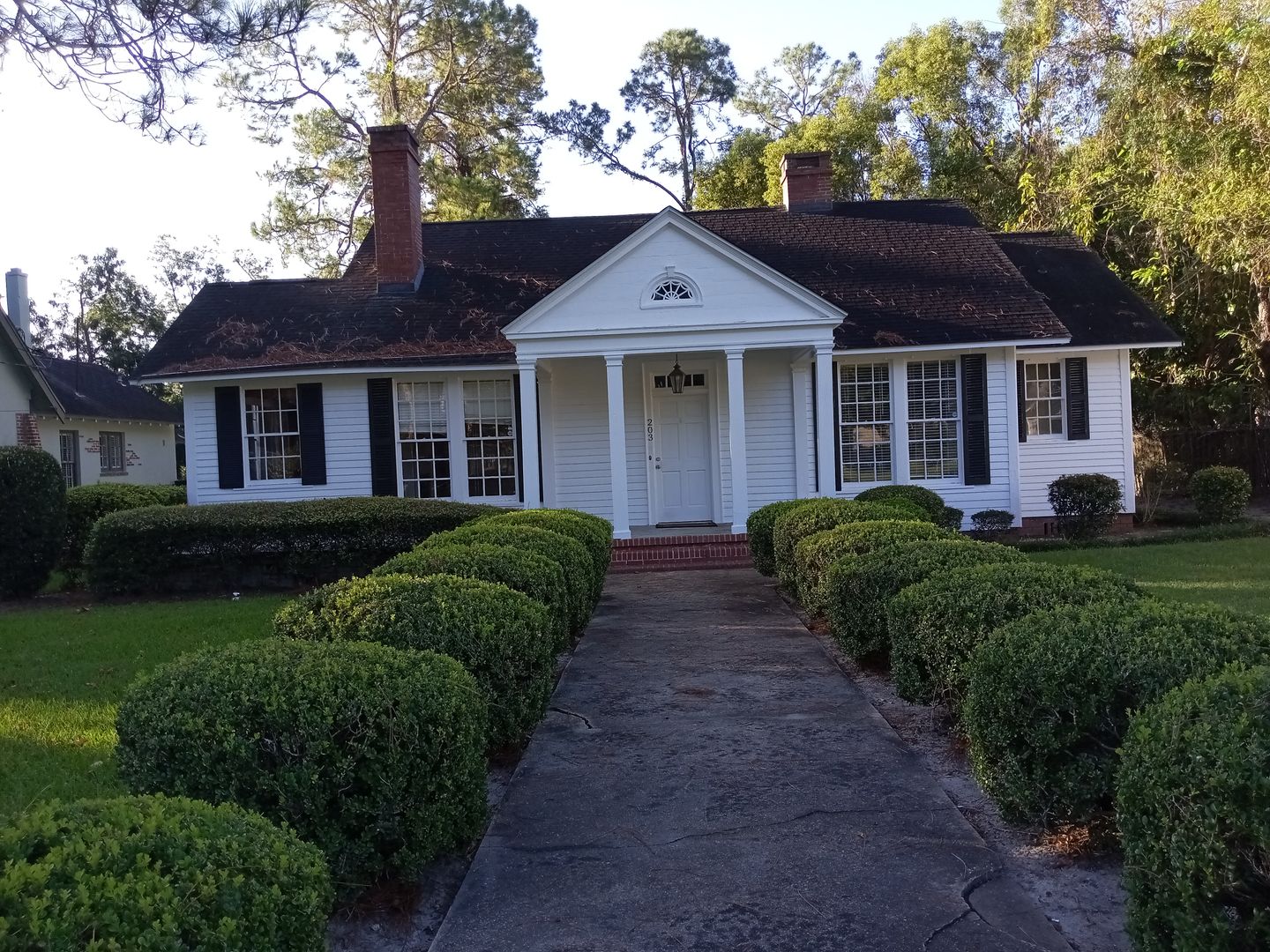 Valdosta House: 203 E Alden Avenue