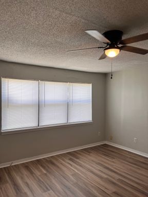 Three-bedroom townhouse in Lake Park
