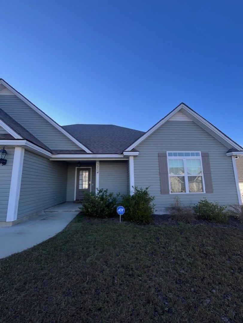 Hahira House: 3804 Cutshaw Trail