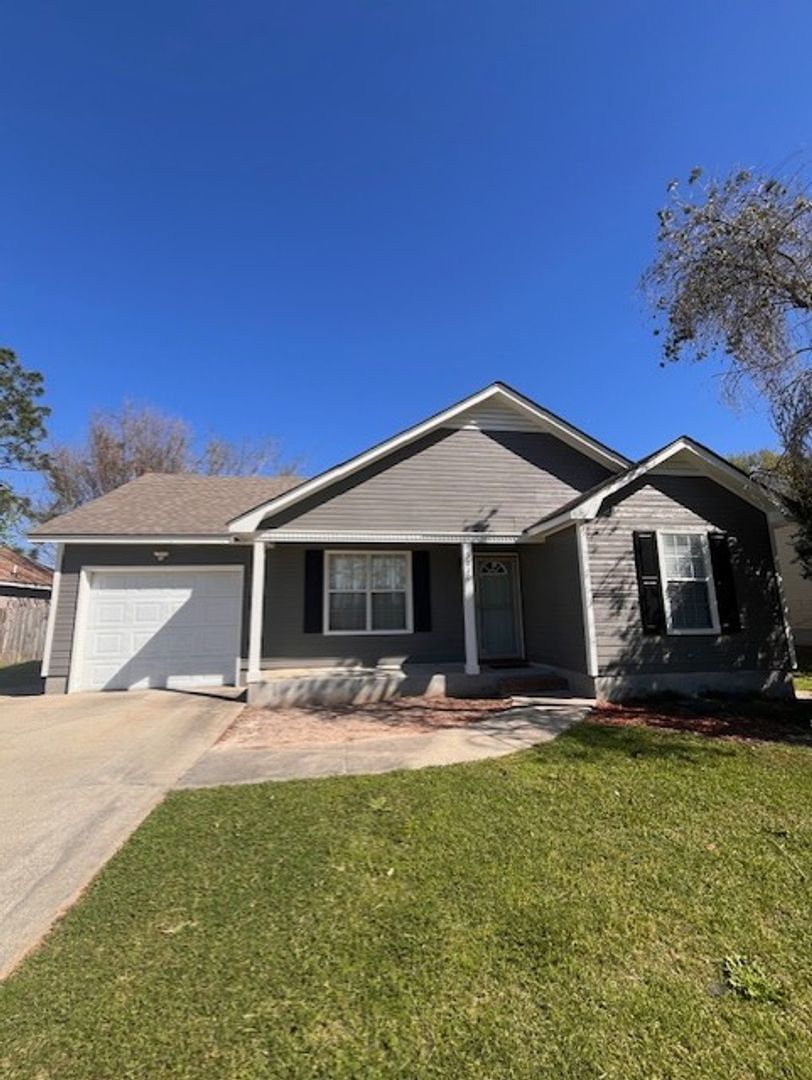 Valdosta House: 3810 Guest Road