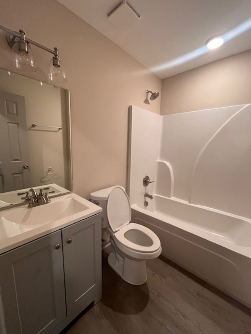 Valdosta House: 1305 Baymeadows Drive