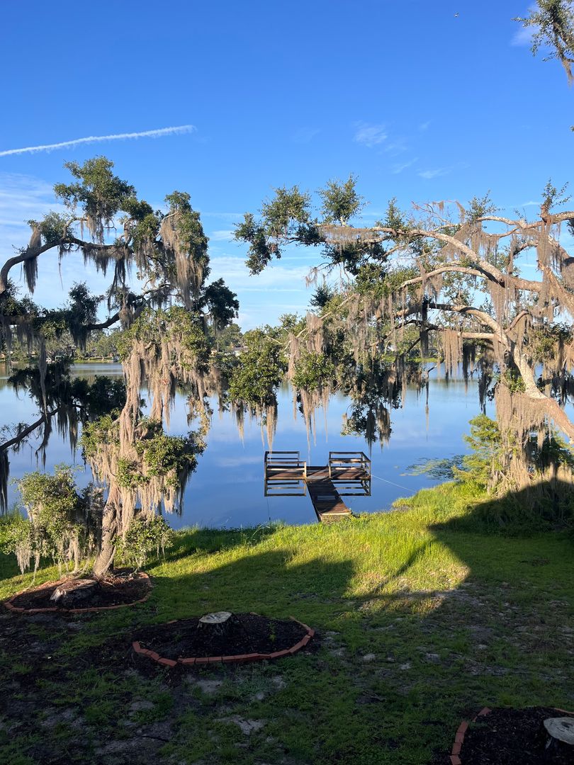 Lake Park House: 5314 Moss Oak Trail