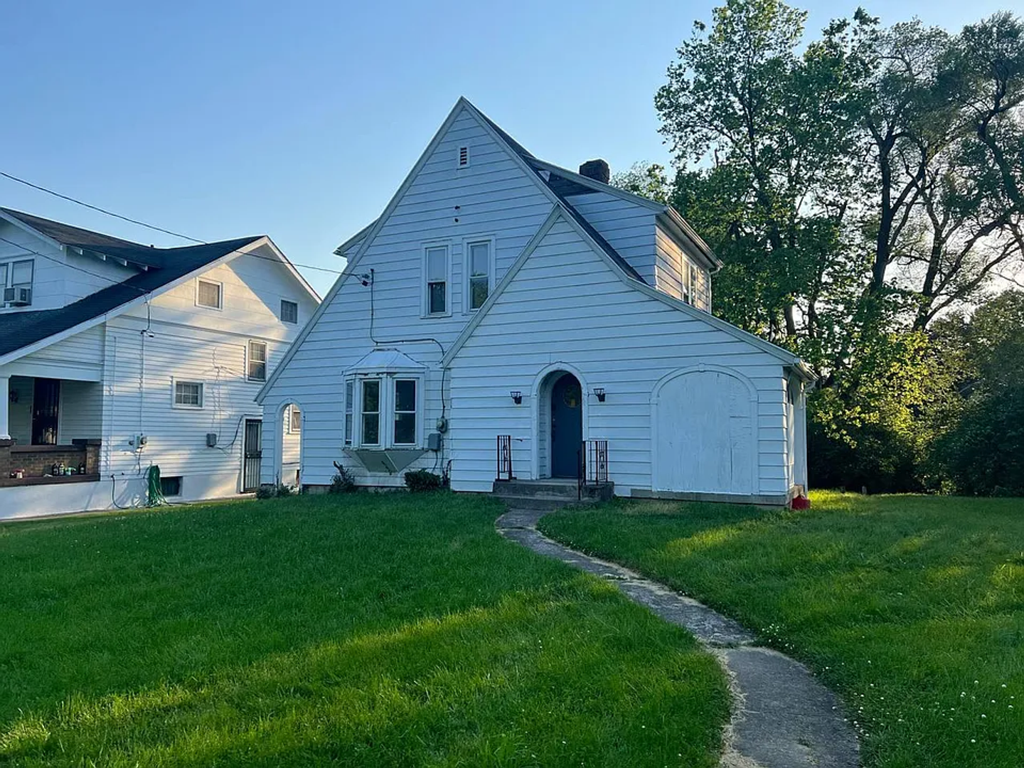 Dayton House: 1045 Philadelphia Dr