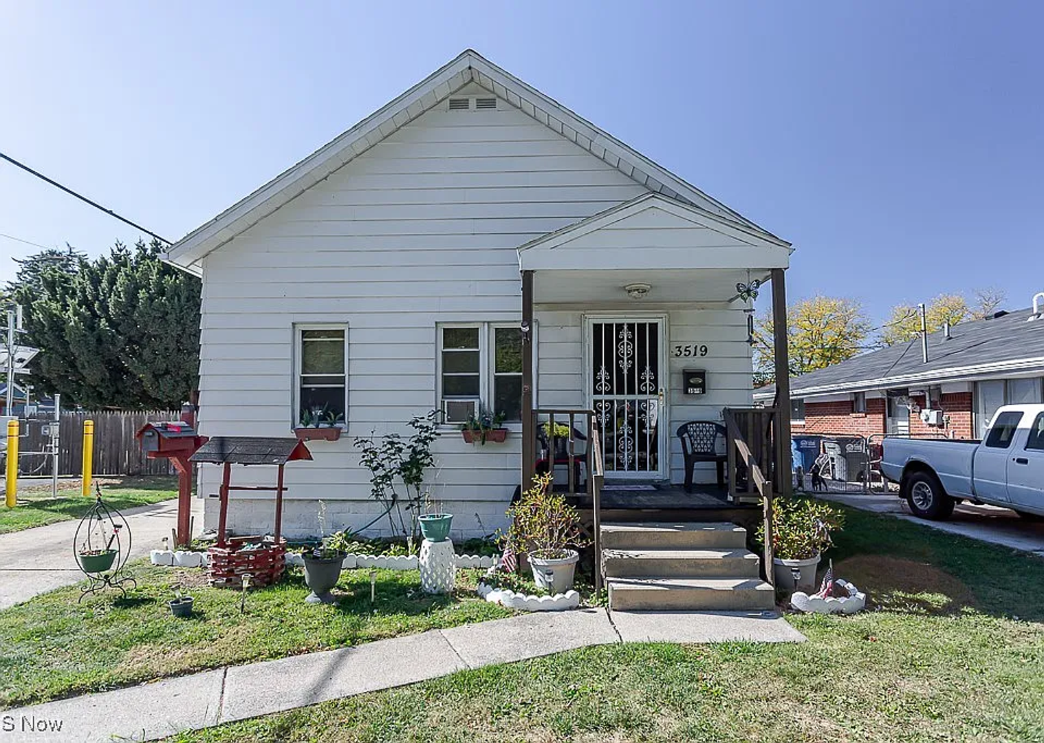 Toledo House: 3519 Terrace Dr