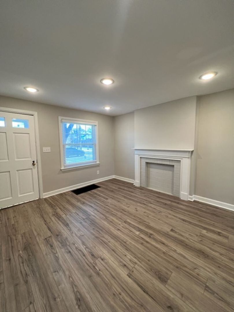 Columbus Apartment: 4625-4635 N High Street