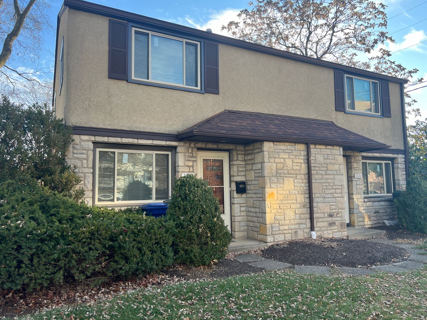 Columbus Townhome: 1324 Meadow Rd