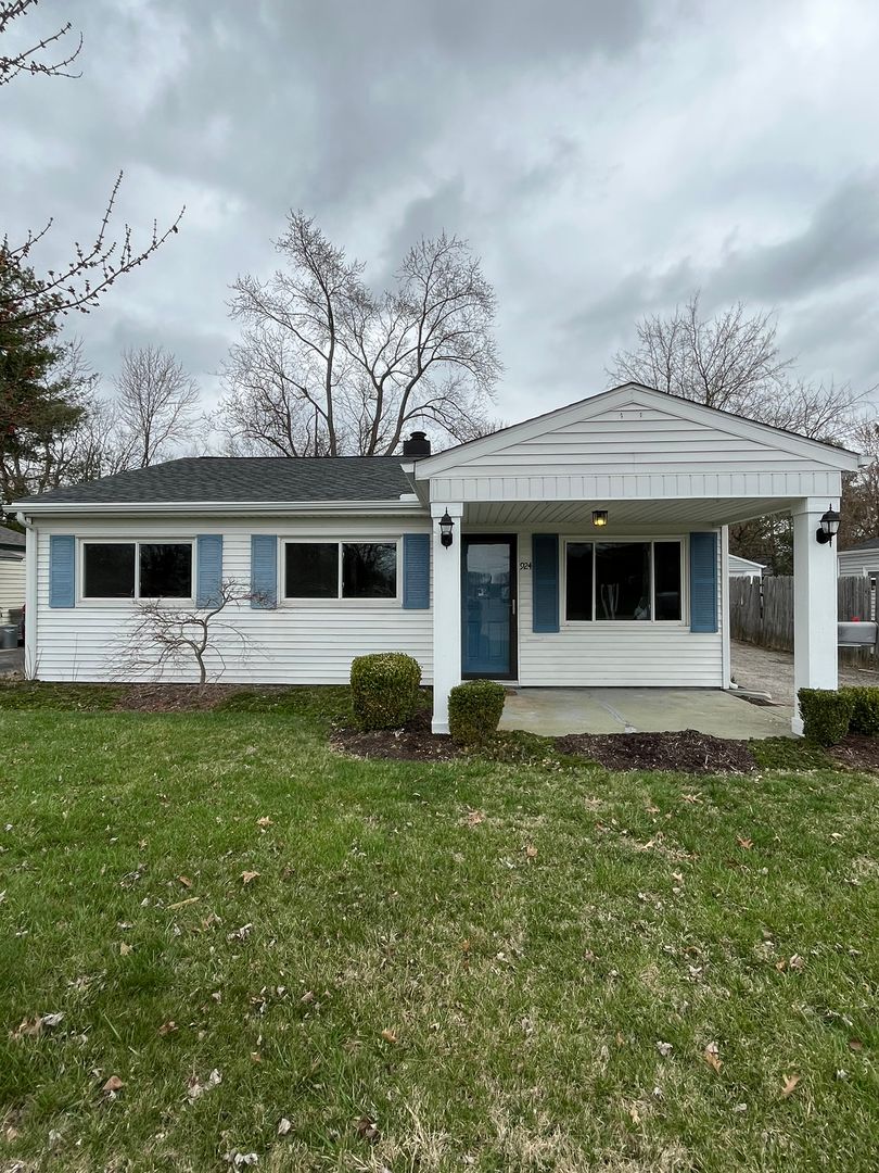 Columbus House: 924 Northridge Rd