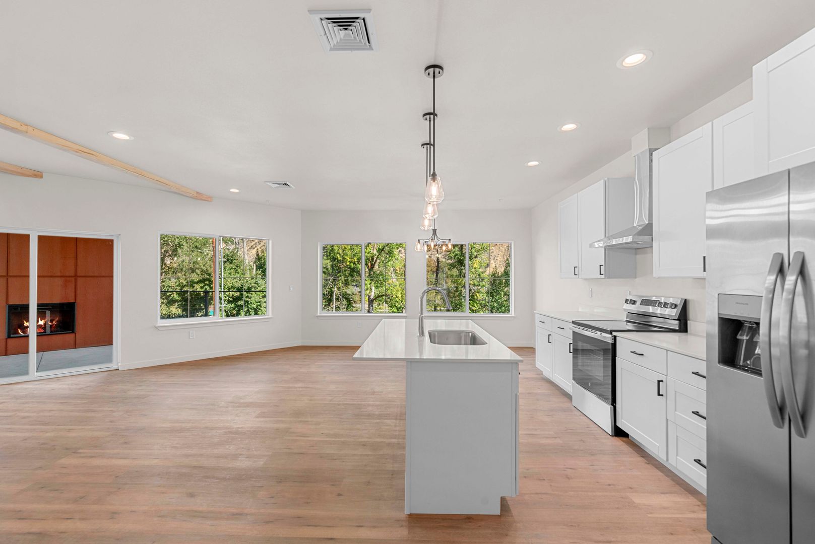 Cashmere Apartment: 412 Aplets Way