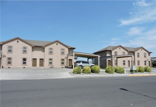 2 Bedroom 1.5 Bathroom Townhome in Quincy, WA!!!
