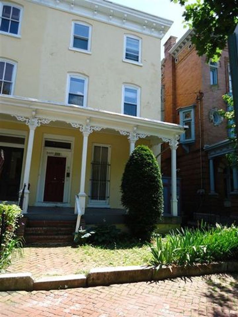 Philadelphia Apartment: 3602 Hamilton st