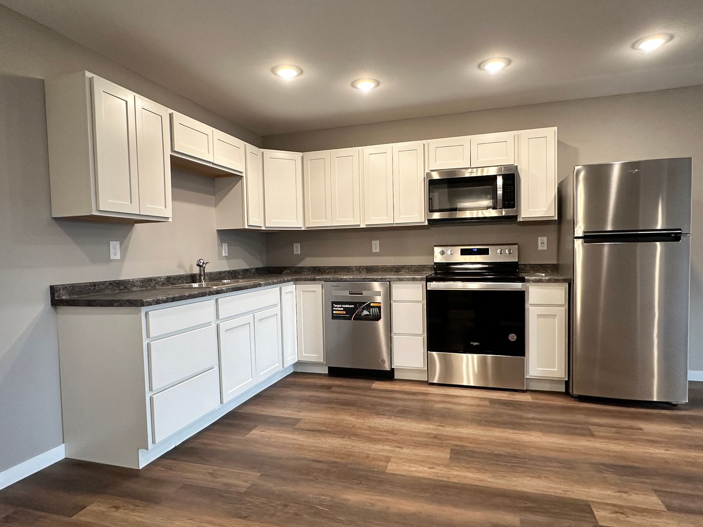 Willmar Apartment: 1021 30th Street Northwest