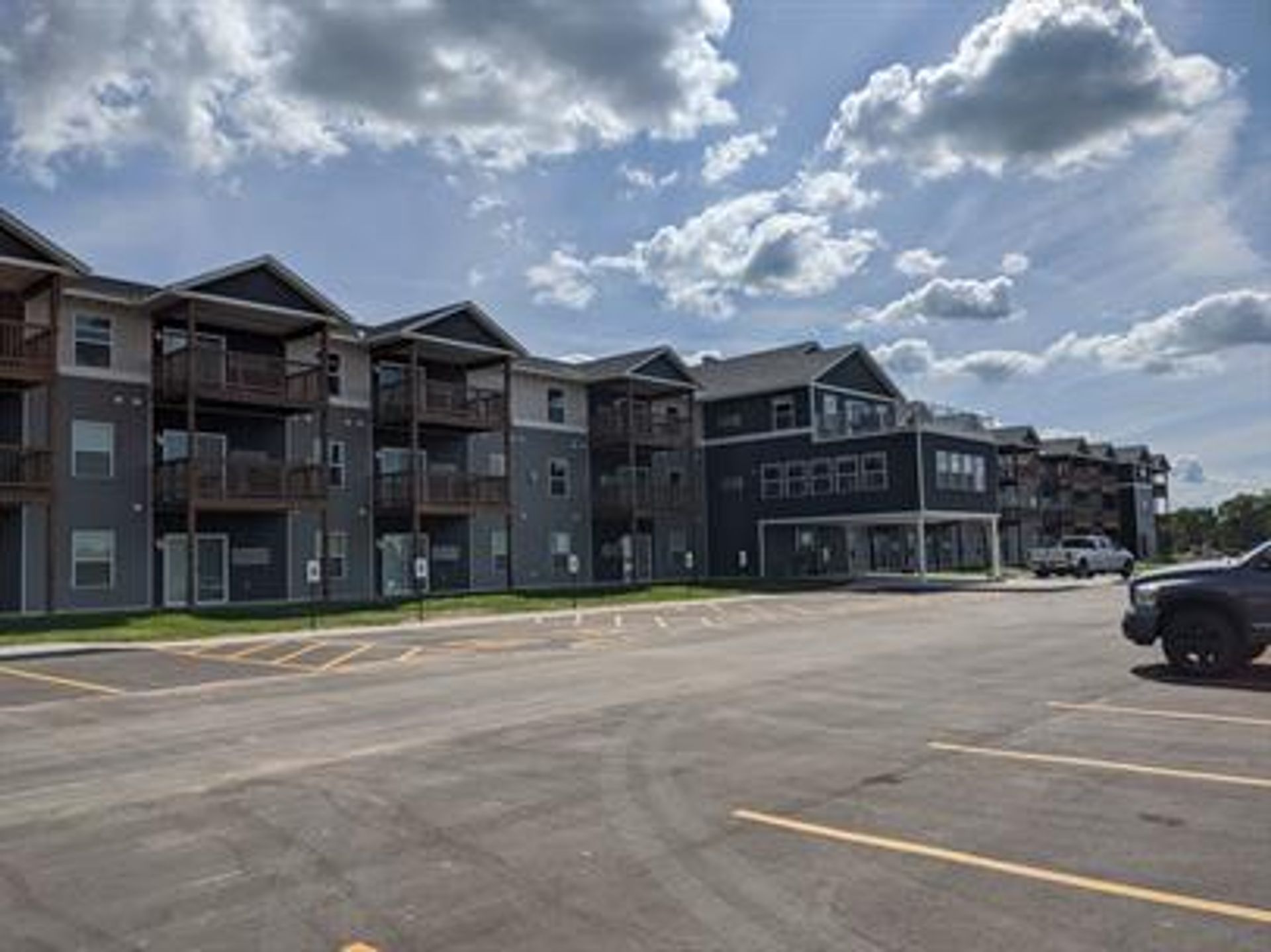 Edgeview Apartments 