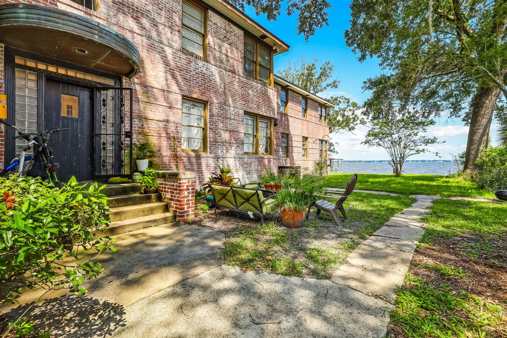 Jacksonville Apartment: 2748-3 Vernon Terrace Down