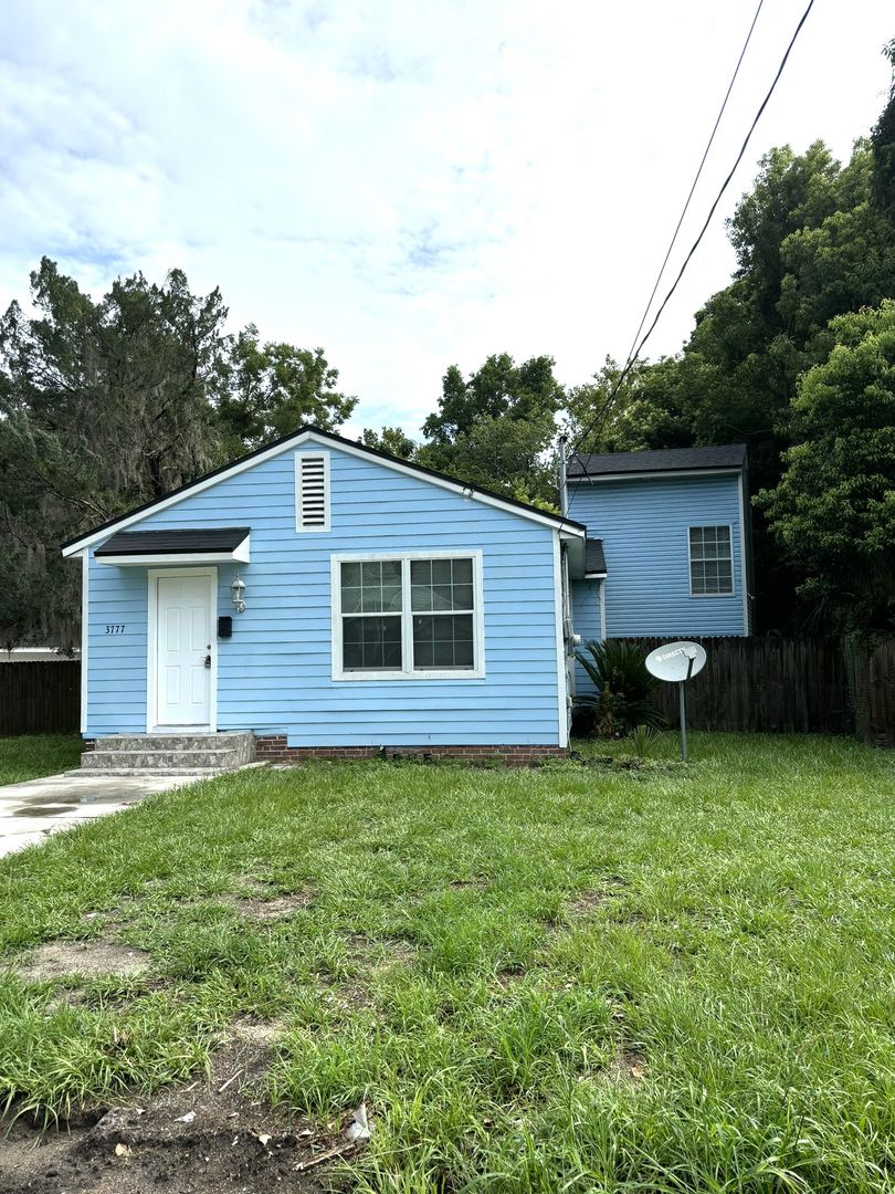 Jacksonville House: 3777 Lilly Road  N.