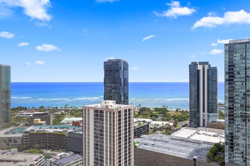 Great Location in the Heart of Honolulu ~ Pacifica Honolulu 3804 – photo 1