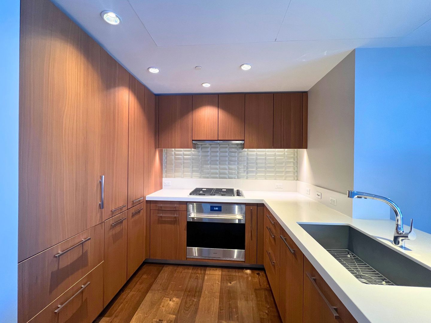 Honolulu Condo: 1555 Kapiolani #1915