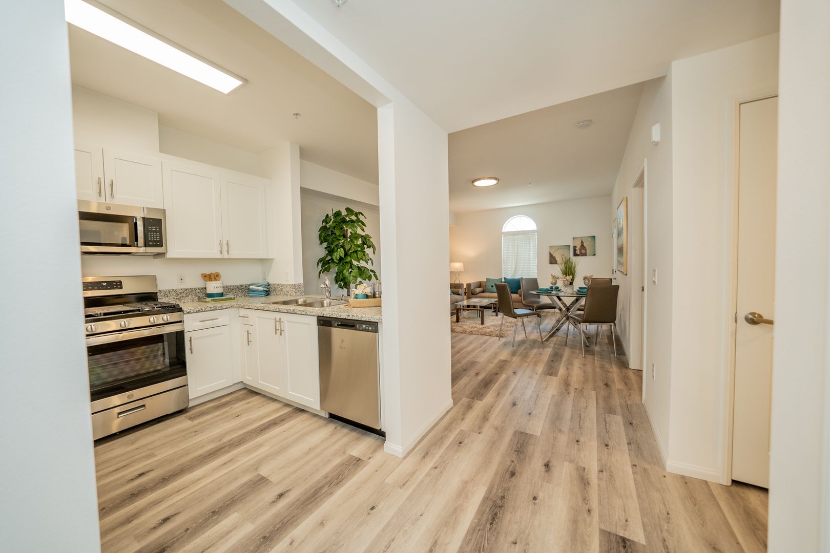 Riverside Apartment: 3745 Strong Street