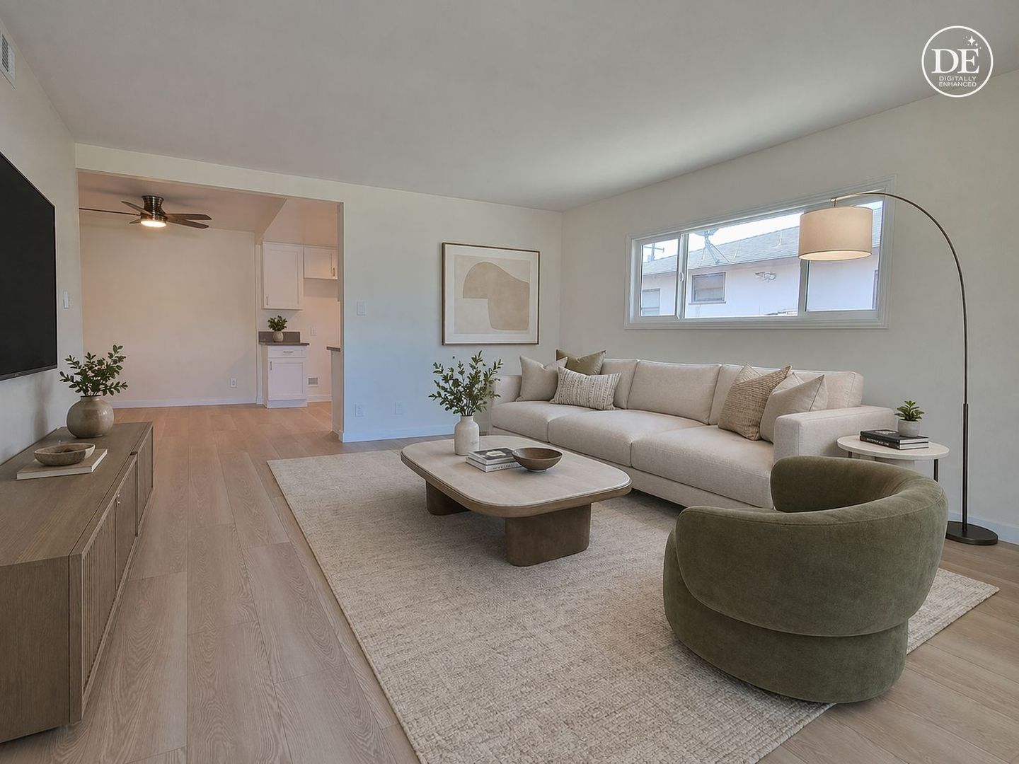 Lomita Apartment: 25326 Oak Street