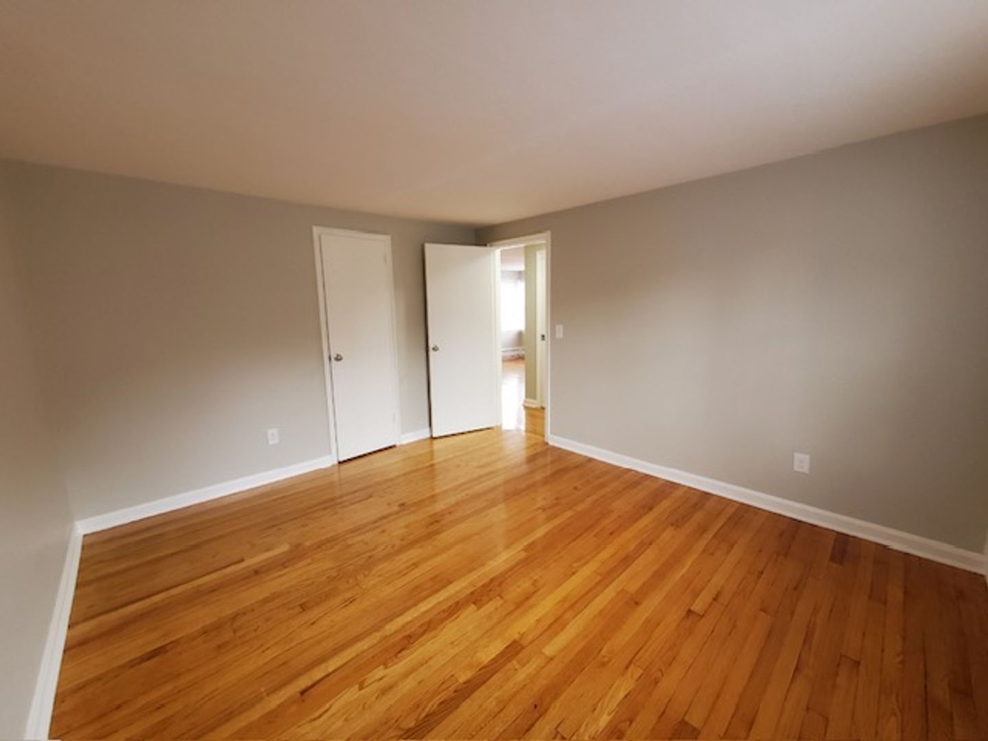 Springfield Apartment: 246-262 Union St