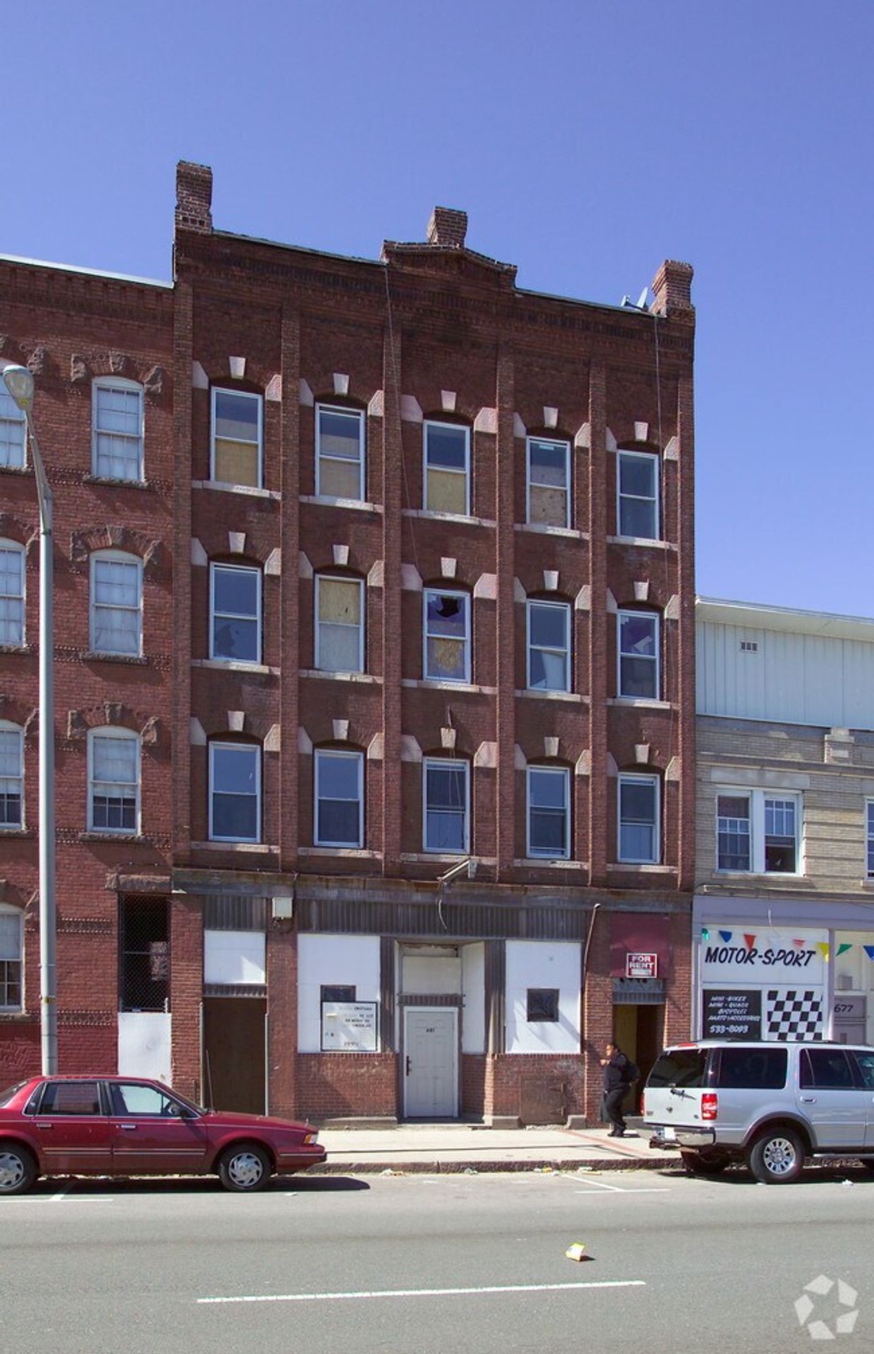 Holyoke Apartment: 679-681 High Street