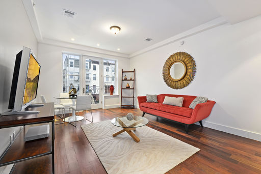 196 Macon St, 1B – photo 1