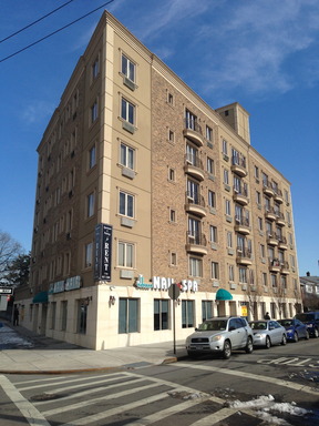 3030 Middletown, 3E – photo 1