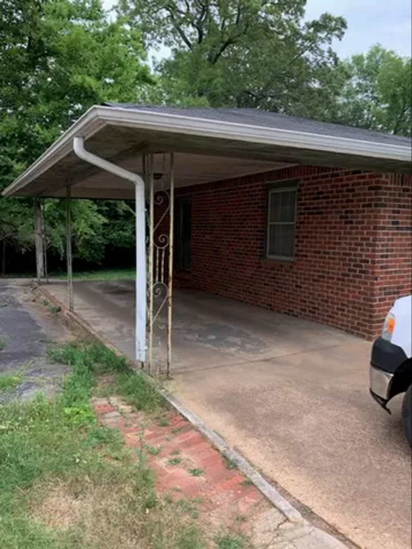 Florence House: 1022 Pine Street