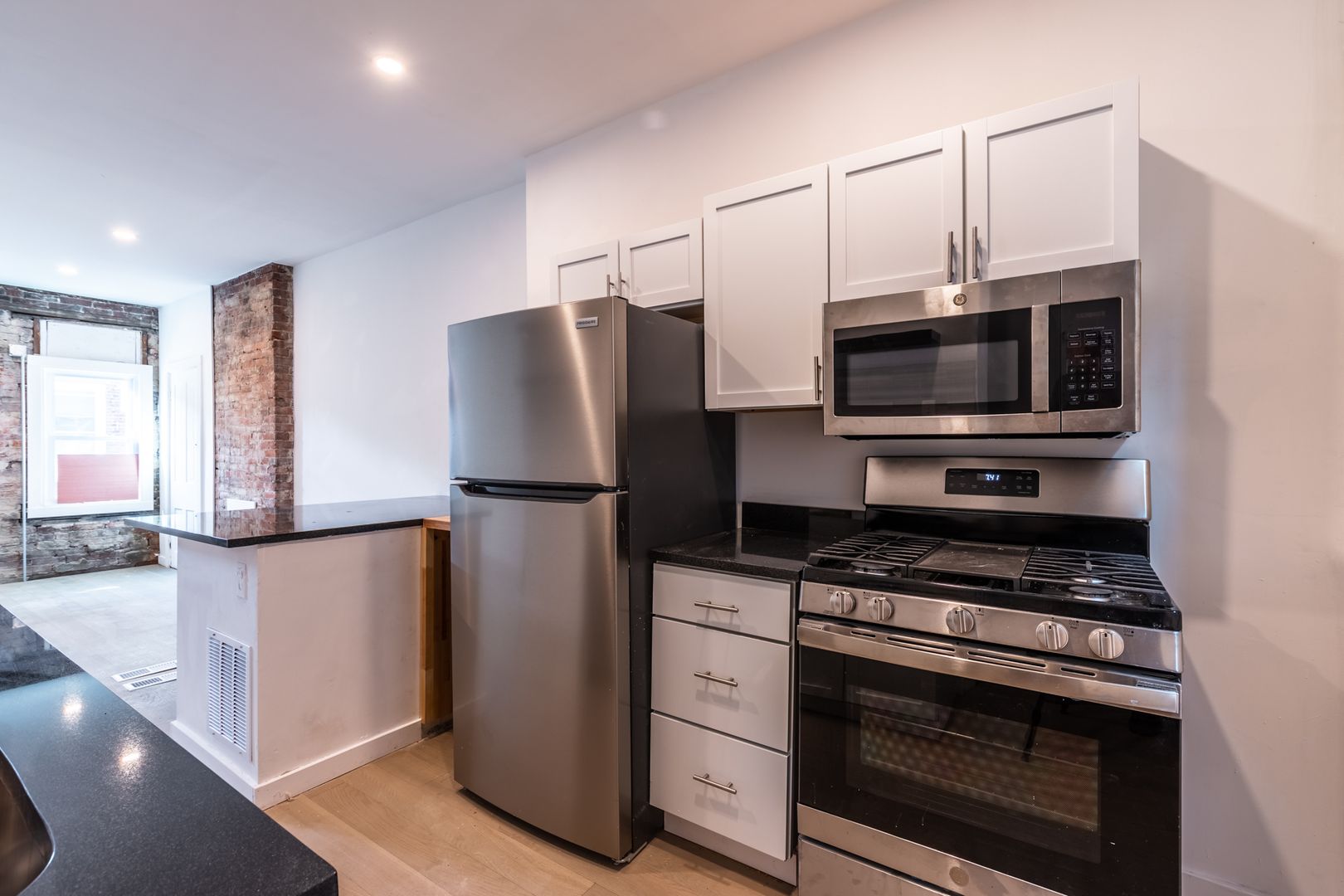 Pittsburgh House: 2205 Carey Way