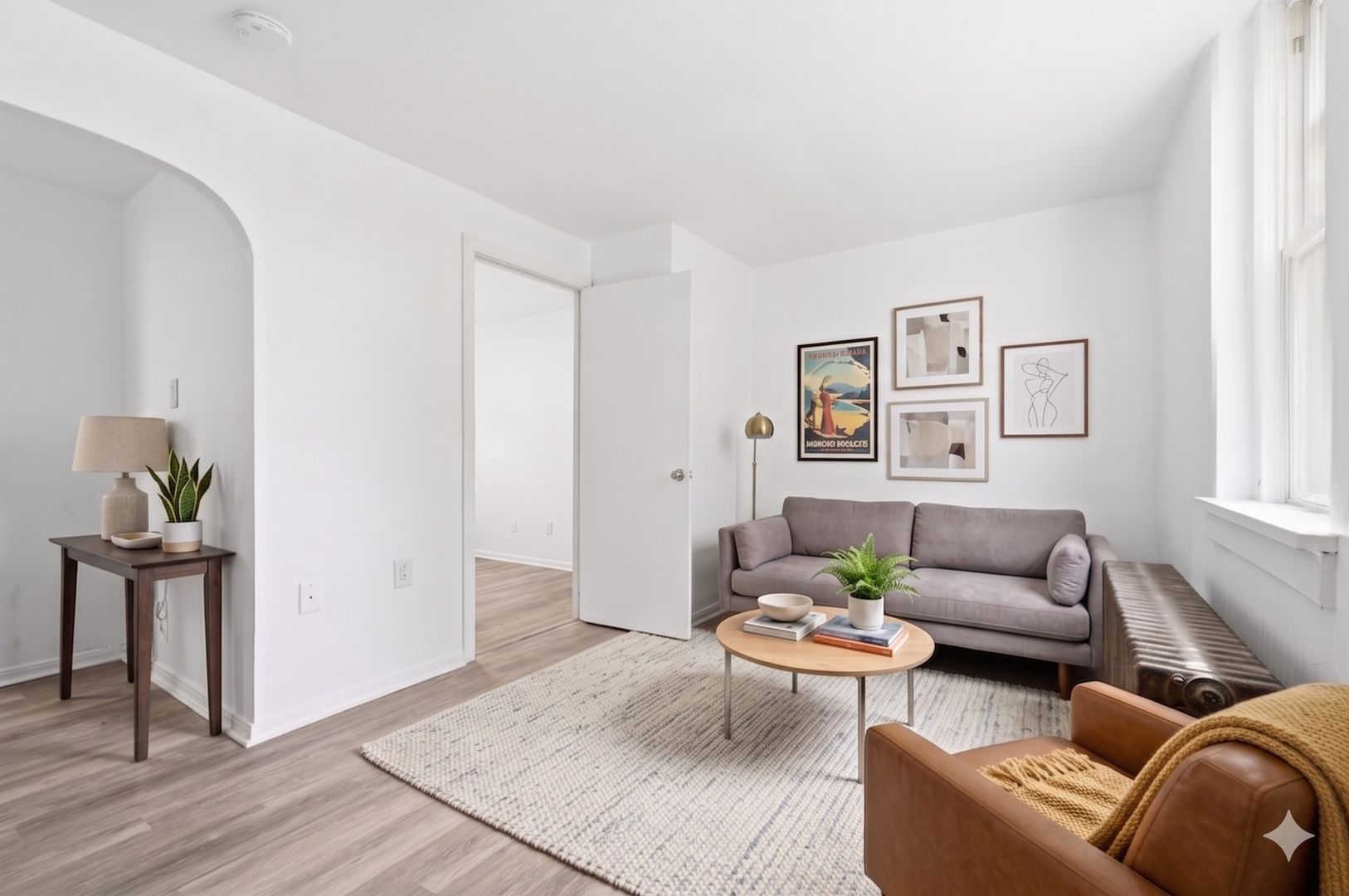 Homestead Apartment: 126 W 9th Avenue