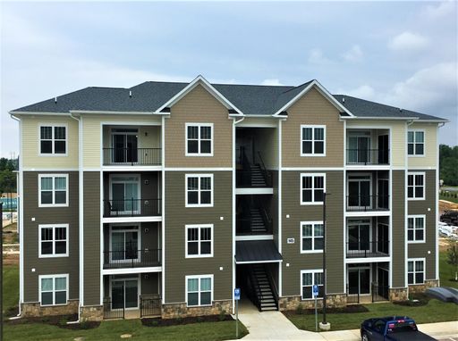 Premier 2 Bedroom Apartment Home – photo 1