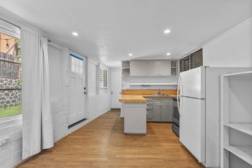 Makiki Punchbowl Gem: Updated & Ready for You – photo 1