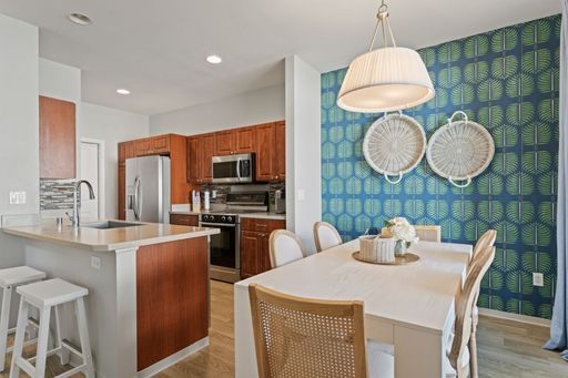 Resort Living | Water Sports | Golf | Modern Decor – photo 1
