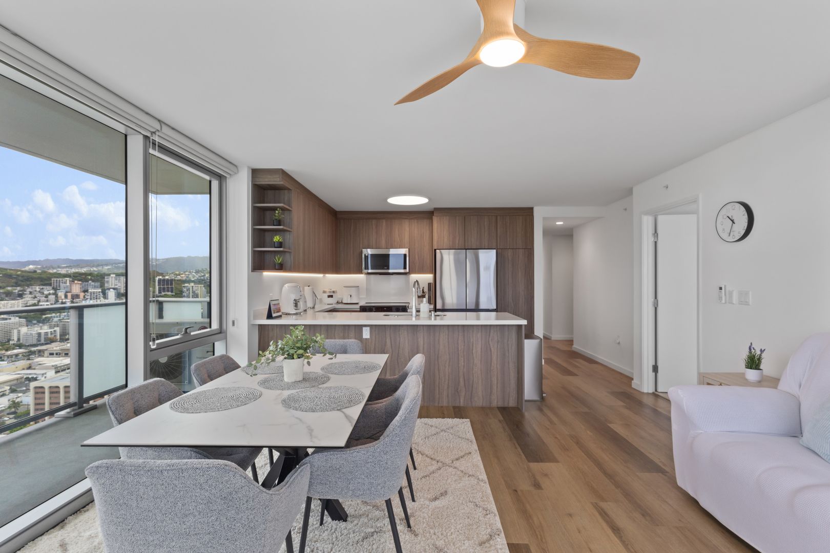 Honolulu Condo: 1500 Rycroft St. #3618R