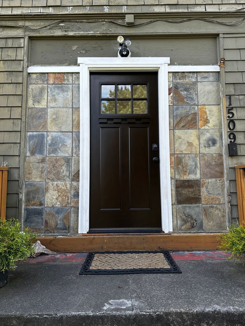 Aberdeen Apartment: 1509 N B Street