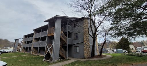 523 Meadowview Drive D306