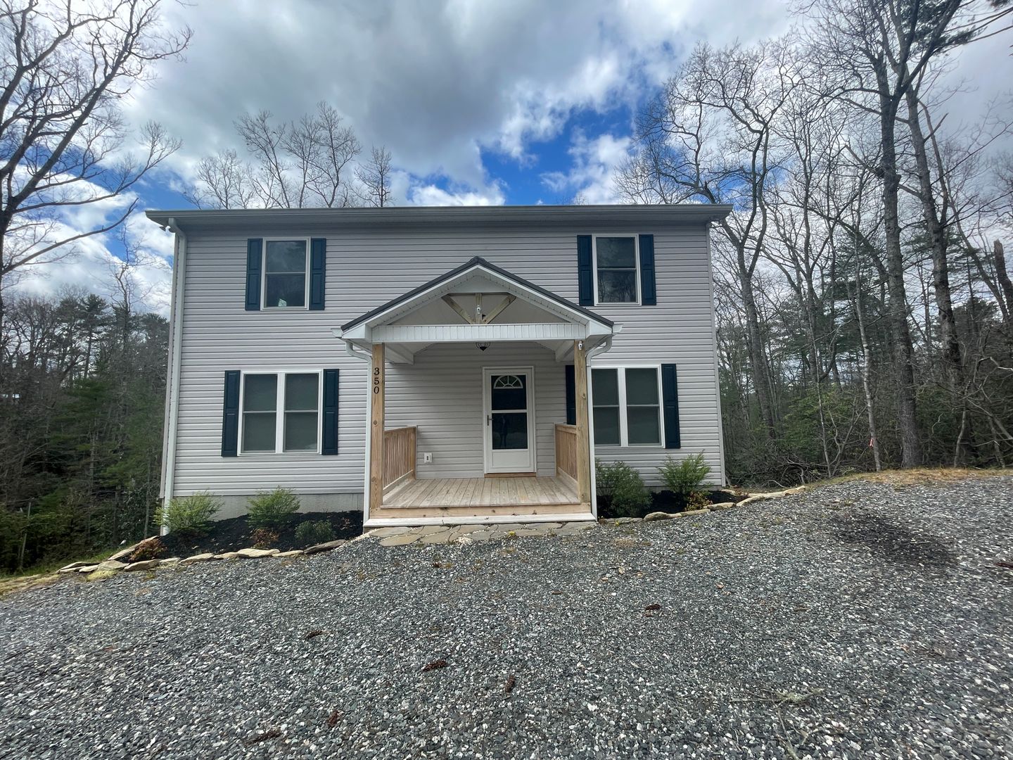 Fleetwood House: 350 Pinewood Circle